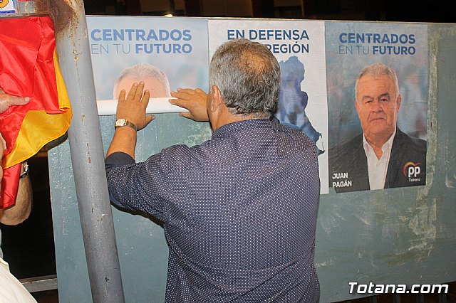 Pegada de carteles Elecciones 26M - 53