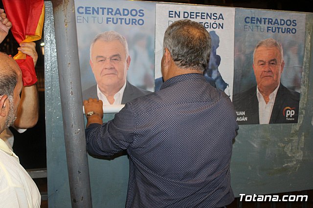 Pegada de carteles Elecciones 26M - 56