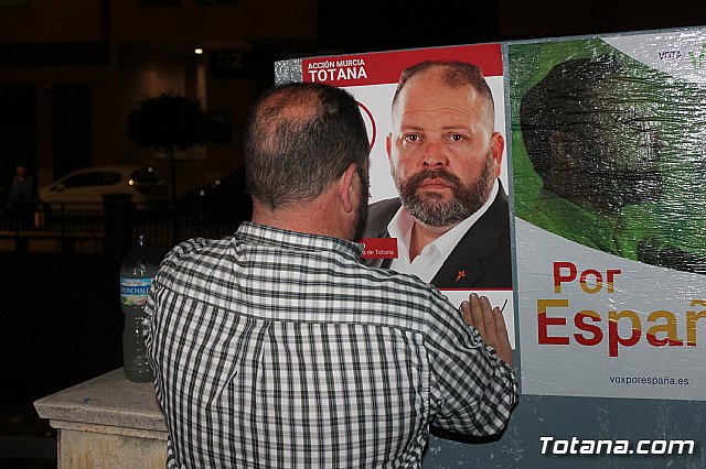 Pegada de carteles Elecciones 26M - 140