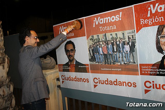 Pegada de carteles Elecciones 26M - 155
