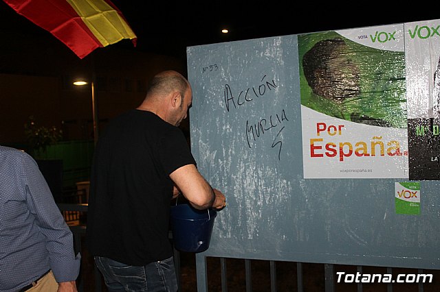 Pegada de carteles Elecciones 26M - 171