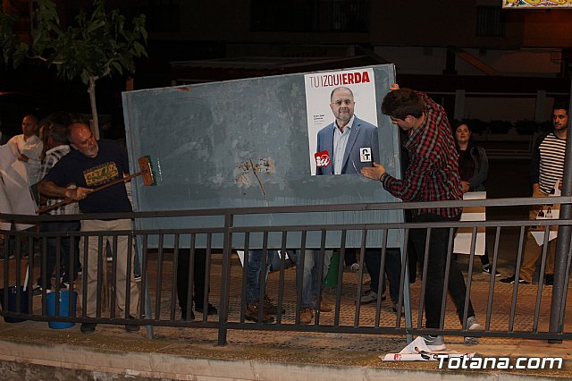 Pegada de carteles Elecciones 26M - 191