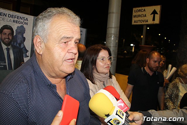 Pegada de carteles Elecciones 26M - 200