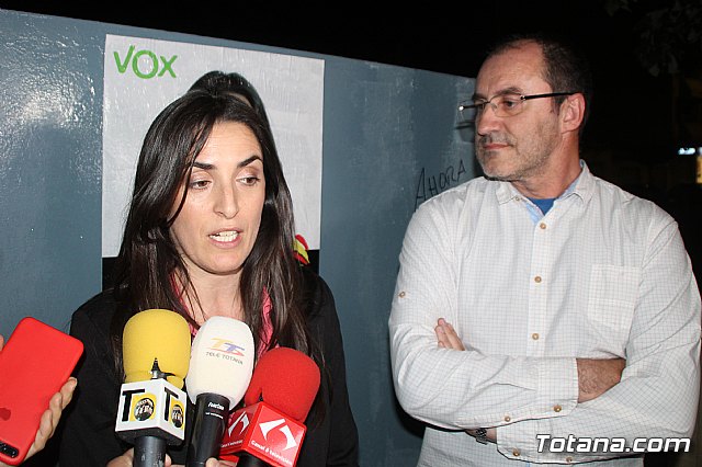 Pegada de carteles Elecciones 26M - 201