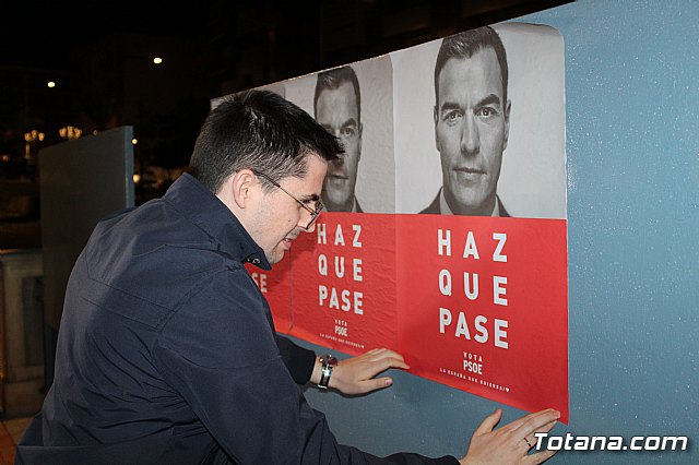 Pegada de carteles Elecciones Generales 2019 - 11
