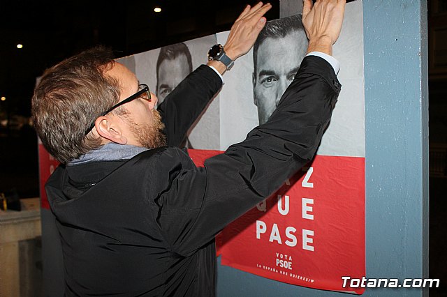 Pegada de carteles Elecciones Generales 2019 - 17