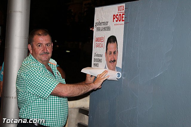Pegada de carteles. Elecciones municipales Mayo 2015 - 10