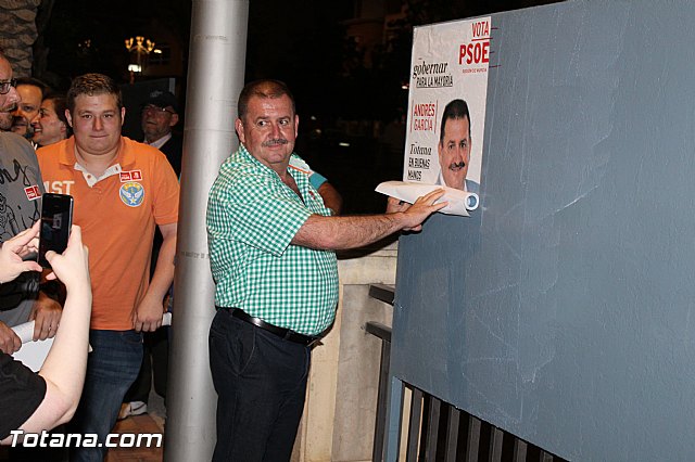 Pegada de carteles. Elecciones municipales Mayo 2015 - 11