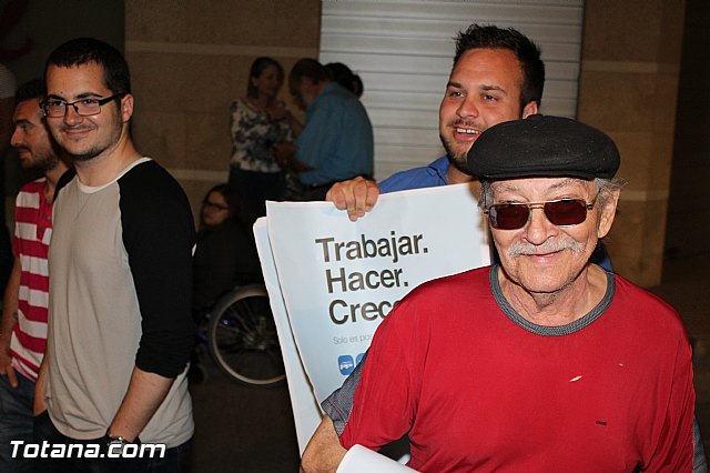 Pegada de carteles. Elecciones municipales Mayo 2015 - 23