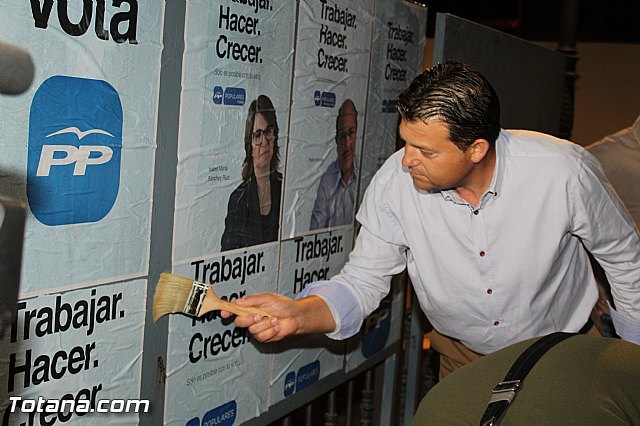 Pegada de carteles. Elecciones municipales Mayo 2015 - 70