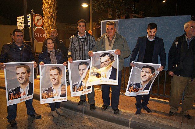 Pegada de carteles - Elecciones Generales 20d - 53