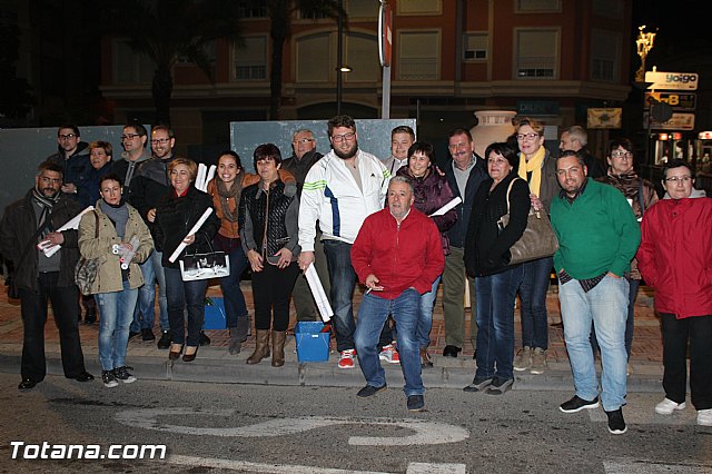 Pegada de carteles - Elecciones Generales 20d - 12