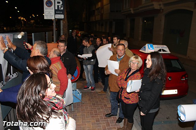 Pegada de carteles - Elecciones Generales 20d - 22