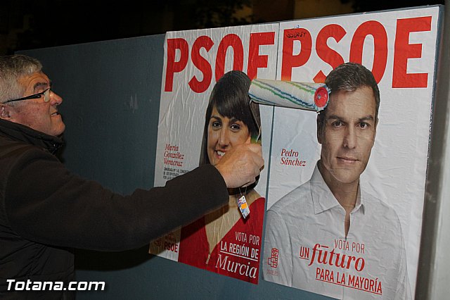 Pegada de carteles - Elecciones Generales 20d - 33