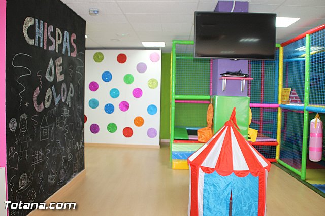 Chispas de color - Alquiler de local para fiestas infantiles y potros eventos - 8