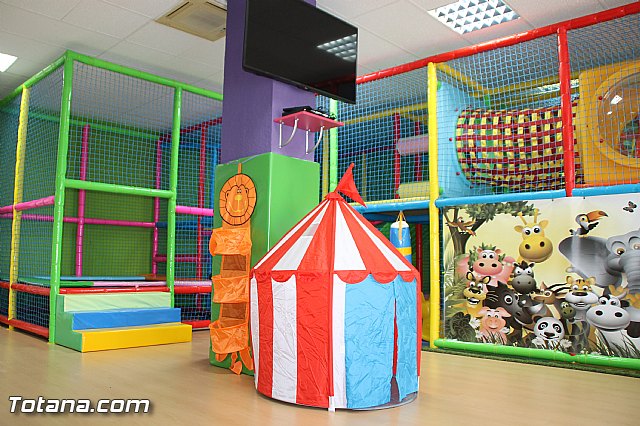 Chispas de color - Alquiler de local para fiestas infantiles y potros eventos - 60