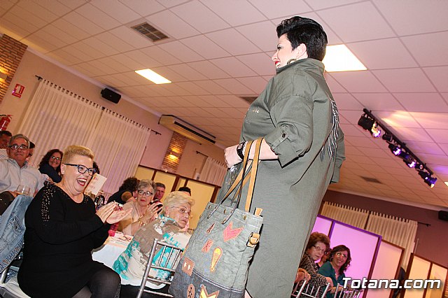Desfile de moda y complementos - Cena Hdad. Jess en el Calvario 2017 - 101