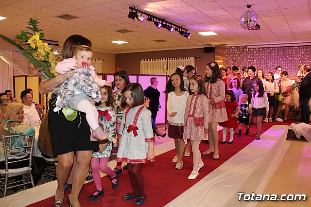 Desfile de moda y complementos - Cena Hdad. Jess en el Calvario 2017 - 246