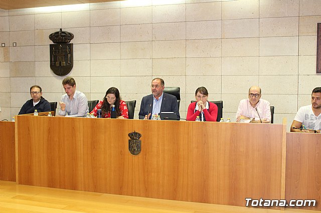 Pleno extraordinario - Mesas electorales y hacienda - 12