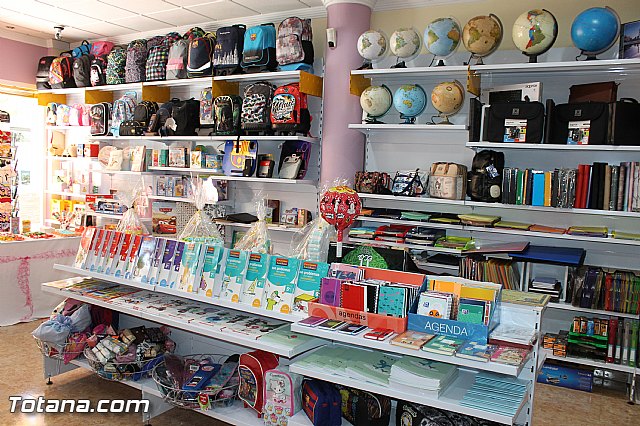 Librera Hermes remodela sus instalaciones - 8