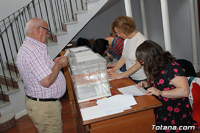 Jornada electoral. Elecciones municipales, a la Asamblea Regional y al Parlamento Europeo - 26M 2019 - 27