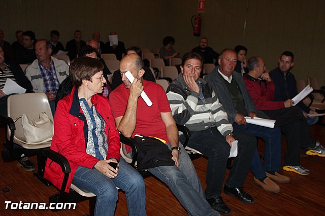 Nueva asamblea informativa con los afectados de la Lnea de Alta Tensin - 9