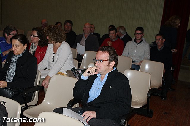 Nueva asamblea informativa con los afectados de la Lnea de Alta Tensin - 11