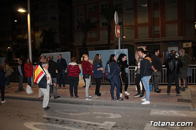 Pegada de carteles- Elecciones Generales 10N - 1