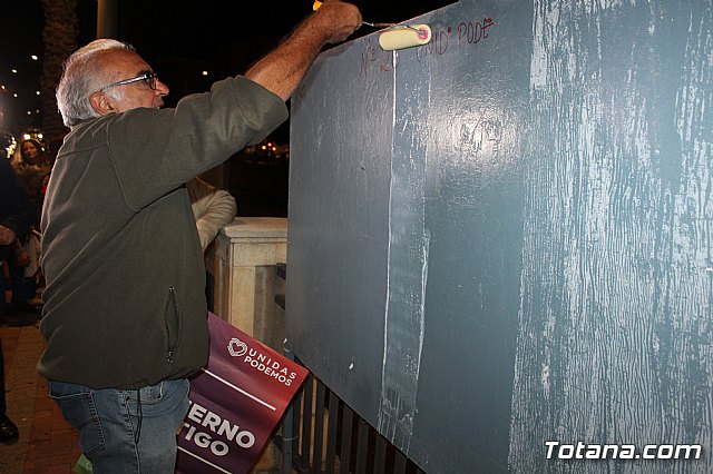 Pegada de carteles- Elecciones Generales 10N - 5