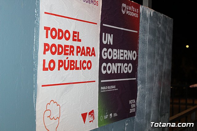 Pegada de carteles- Elecciones Generales 10N - 11