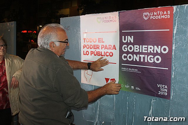 Pegada de carteles- Elecciones Generales 10N - 13