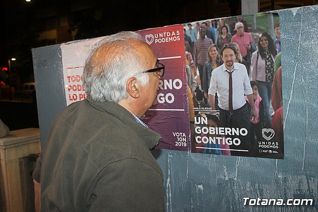 Pegada de carteles- Elecciones Generales 10N - 14