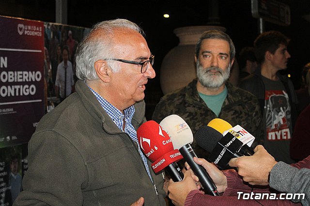 Pegada de carteles- Elecciones Generales 10N - 17