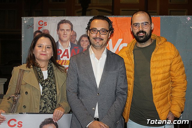 Pegada de carteles- Elecciones Generales 10N - 18