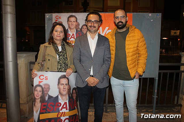 Pegada de carteles- Elecciones Generales 10N - 19