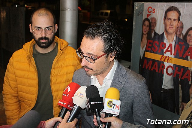 Pegada de carteles- Elecciones Generales 10N - 28