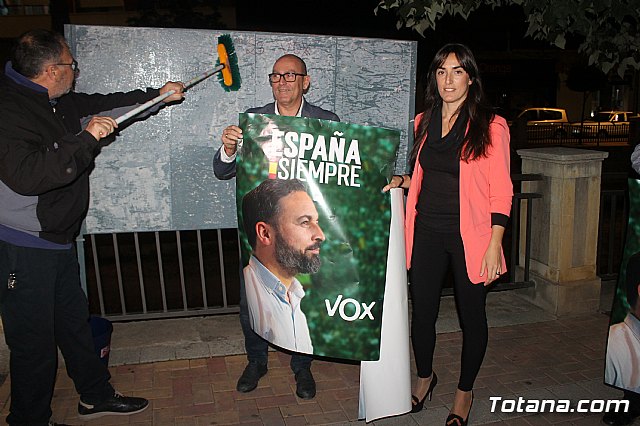 Pegada de carteles- Elecciones Generales 10N - 35