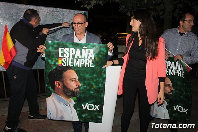 Pegada de carteles- Elecciones Generales 10N - 36