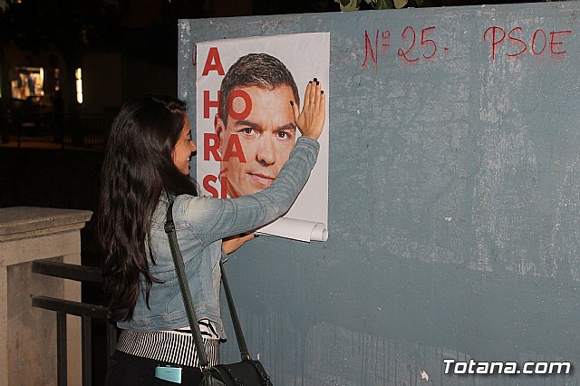 Pegada de carteles- Elecciones Generales 10N - 54