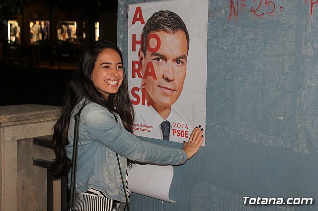 Pegada de carteles- Elecciones Generales 10N - 56