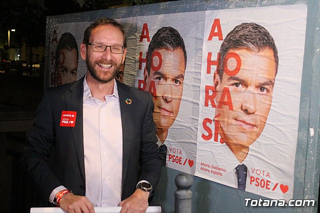 Pegada de carteles- Elecciones Generales 10N - 68