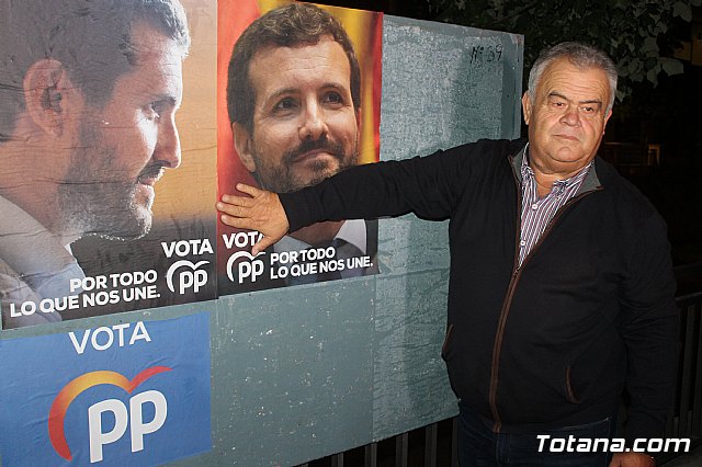 Pegada de carteles- Elecciones Generales 10N - 86