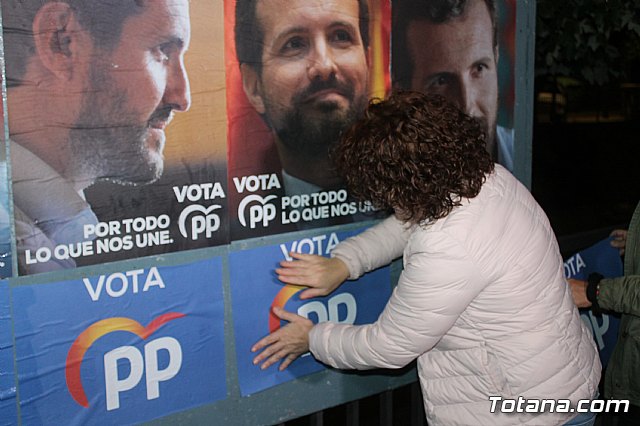 Pegada de carteles- Elecciones Generales 10N - 90