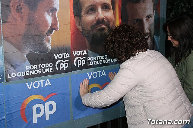 Pegada de carteles- Elecciones Generales 10N - 91