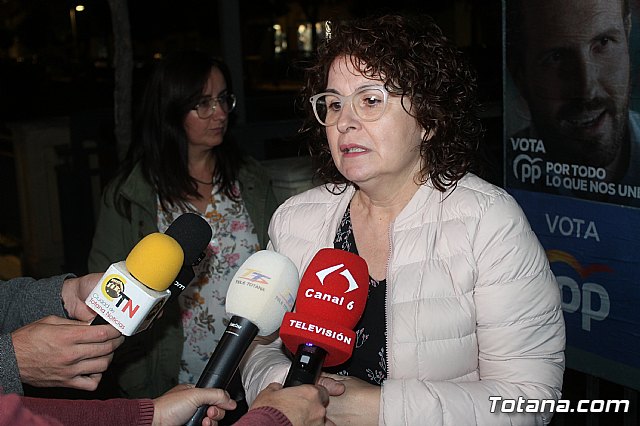 Pegada de carteles- Elecciones Generales 10N - 100