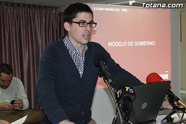 Asamblea PSOE Totana - Presentacin y aprobacin del Programa de Gobierno - 18