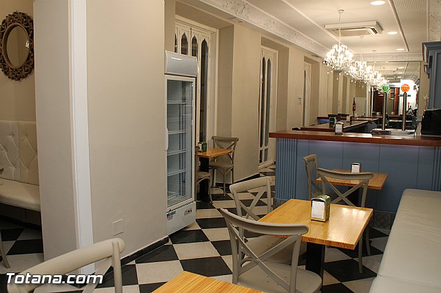 Pizzera TREVI abre un nuevo local en el centro de Totana: 