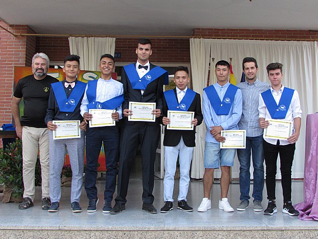 Graduaciones IES Prado Mayor 2 de Ciclos Formativos de Grado Medio y 2 de Bachillerato - 2019 - 60