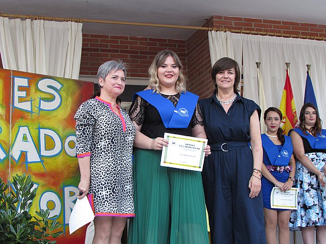 Graduaciones IES Prado Mayor 2 de Ciclos Formativos de Grado Medio y 2 de Bachillerato - 2019 - 80