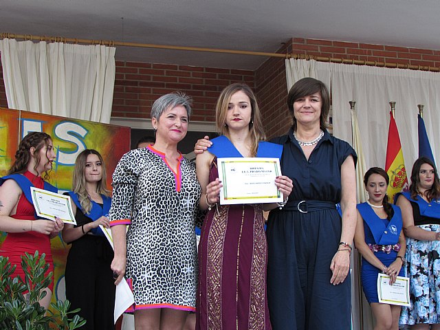 Graduaciones IES Prado Mayor 2 de Ciclos Formativos de Grado Medio y 2 de Bachillerato - 2019 - 88